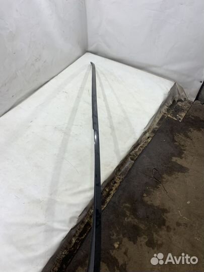 Молдинги крыши Mercedes W213