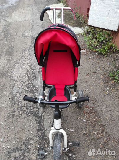 Детский велосипед с родительской ручкой б/у