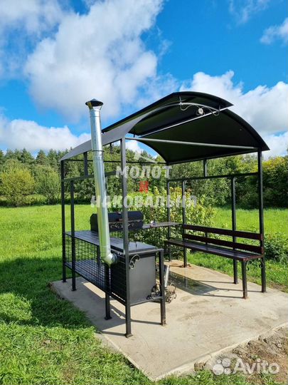 Мангал с крышей