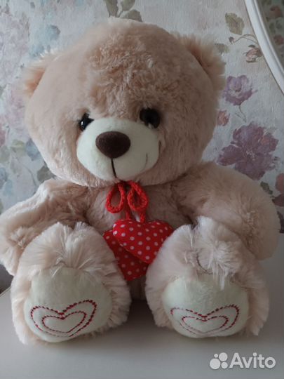 Плюшевый медведь