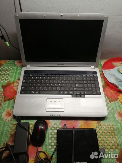 Ноутбук samsung R530