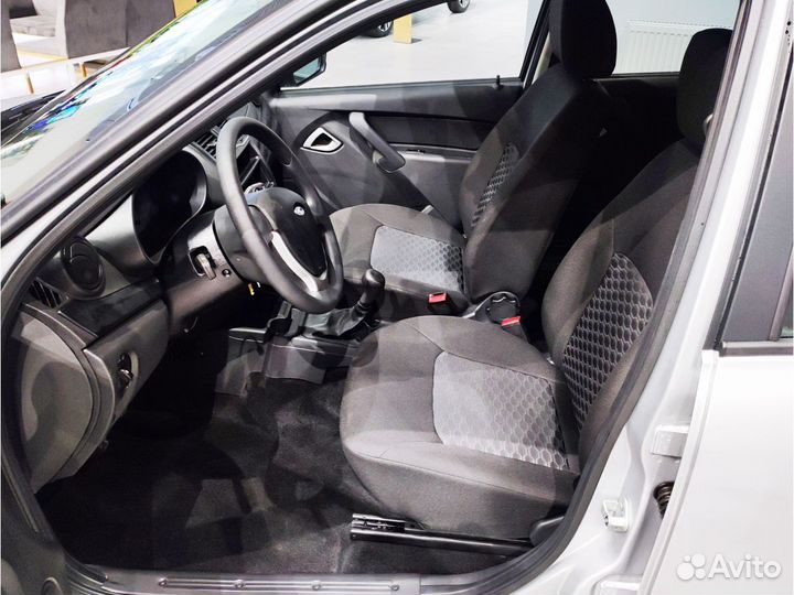 LADA Granta 1.6 МТ, 2023