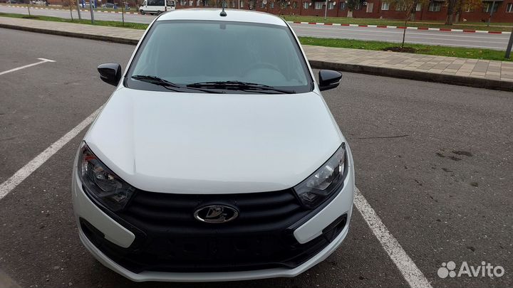 LADA Granta 1.6 МТ, 2023, 1 800 км