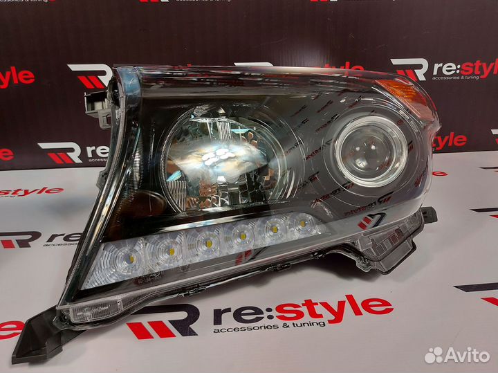 Фары Toyota Land Cruiser 200 2м S1846