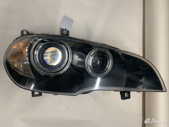 Правая передняя фара BMW X5 E70