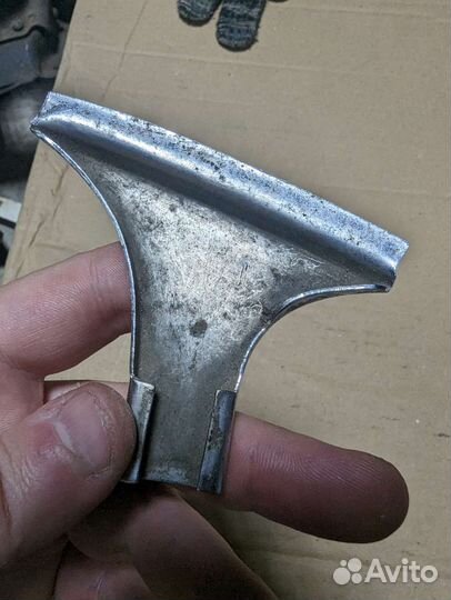 Газ 21 Волга стыковочный элемент хрома