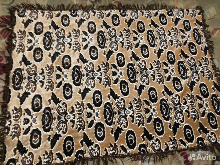 Комплект велюровый на диван и два кресла