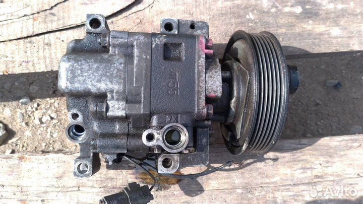 Компрессор кондиционера Mazda 6 лифтбек 2.0 2006