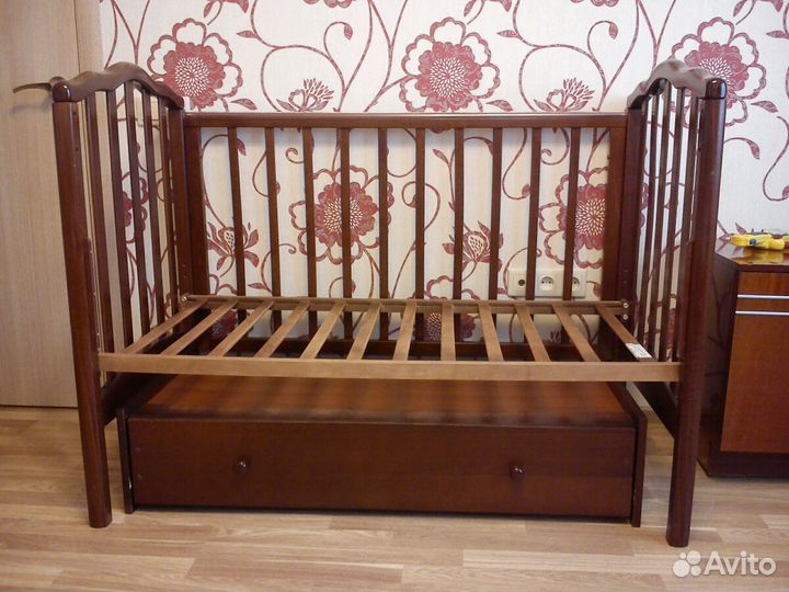 Кроватка детская