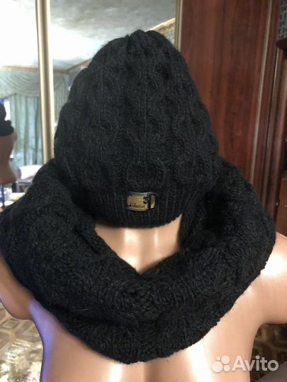 Шапка и шарф-снуд вязаные