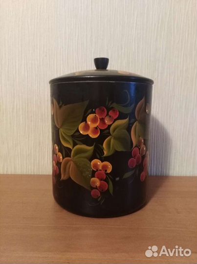 Поднос. Банки под сыпучее.Ложки. Хохлома