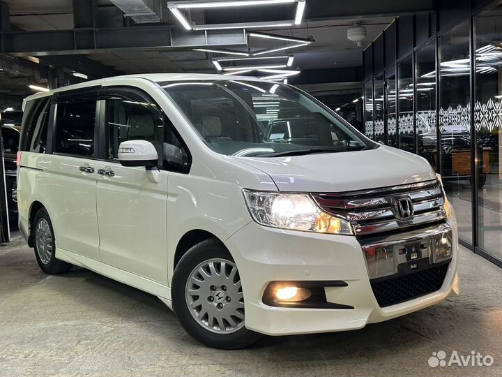 Honda Stepwgn 2.0 CVT, 2012, 134 000 км