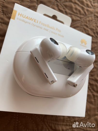 Беспроводные наушники Huawey FreeBuds Pro