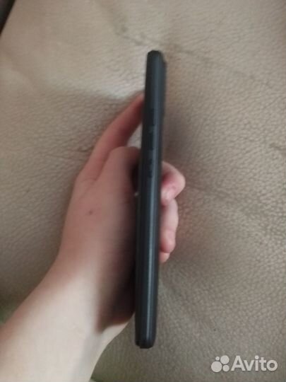 DEXP A555, 2/32 ГБ