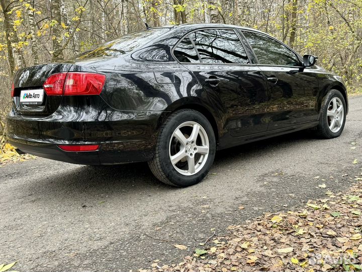 Volkswagen Jetta 1.6 МТ, 2013, 171 030 км