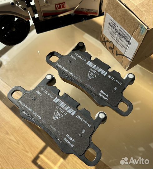 К-т задних тормозных колодок Porsche Panamera 971