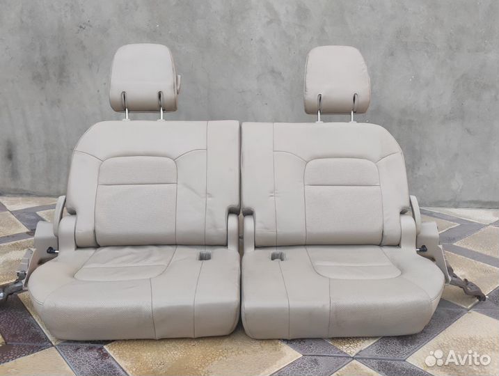 3й ряд сидений toyota 200