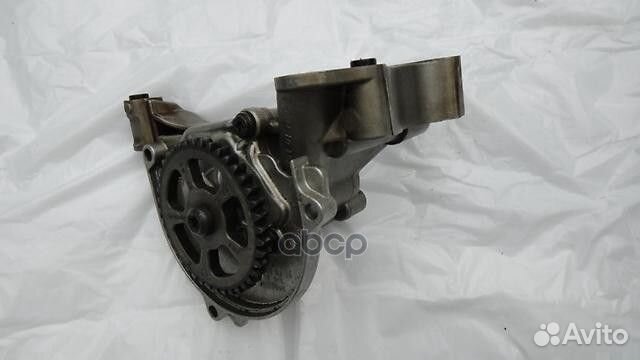 Насос масляный audi A3 2003-2012 03F115105D VAG