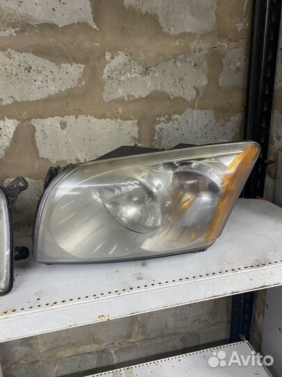 Фары dodge caliber
