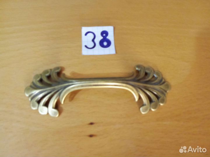 Мебельные ручки-кнопки Испания Италия 37-42