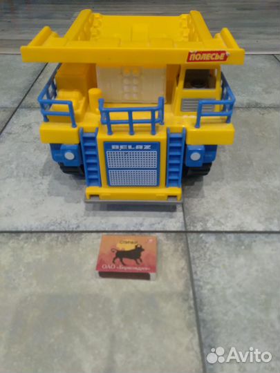 Карьерный самосвал белаз