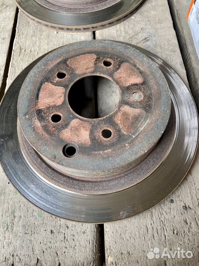 Задние томозные диски infiniti fx35/45 s50