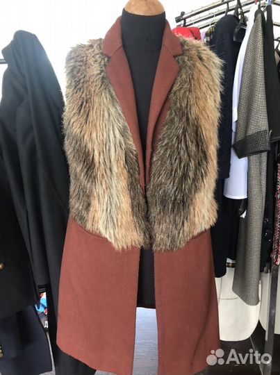 Жилет Zara