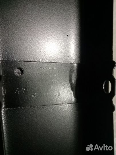 4B0853290 Накладка стойки Audi A6 C5 1997-2004