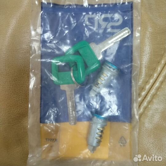 Замок зажигания 15199486 Volvo BL