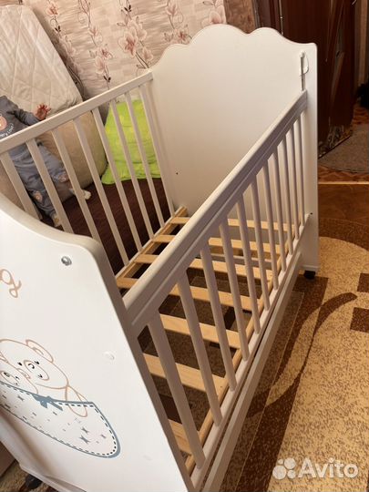 Кроватка для новорожденных