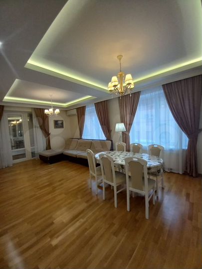 Коттедж 191,1 м² на участке 1,6 сот.