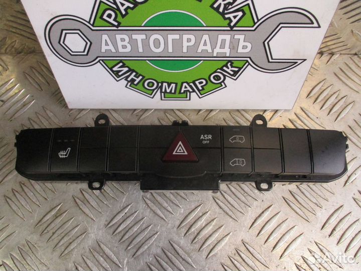 Блок кнопок Volkswagen Crafter 2.0 2011г