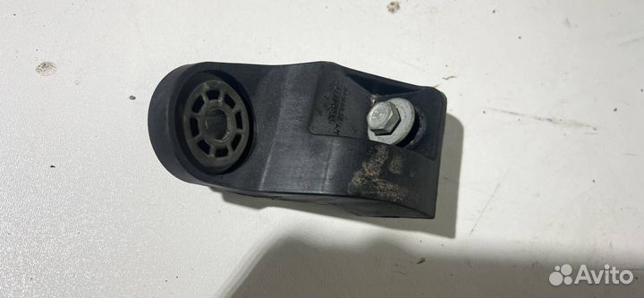 Кронштейн (крепление) радиатора левый Chevrolet 3