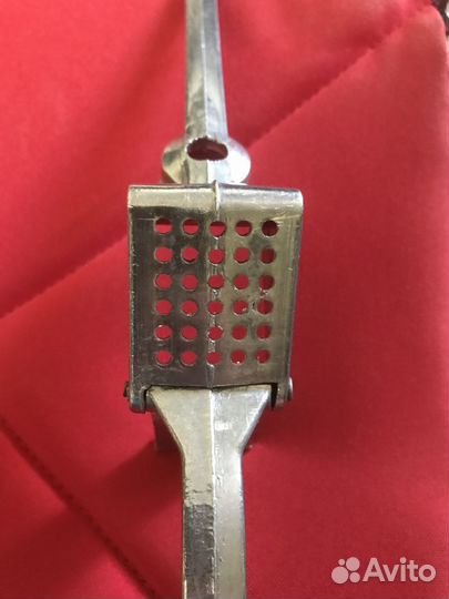 Пресс для чеснока