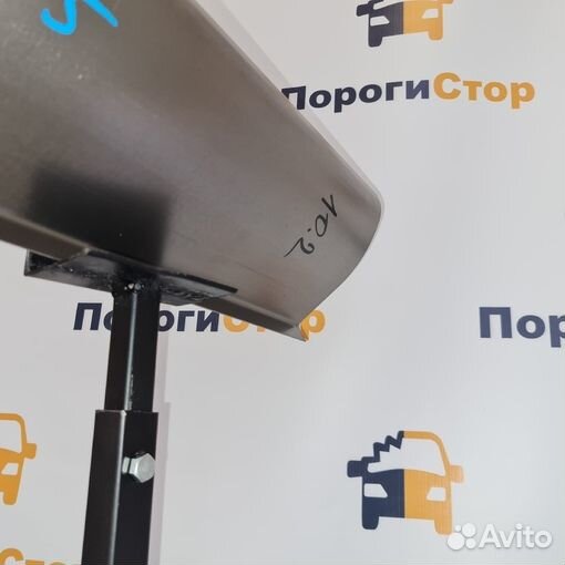 Кузовной порог правый Toyota FunCargo ремонтный