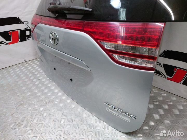 Крышка багажника Toyota Estima III (2006—2008)