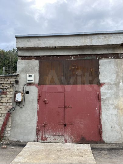 Гараж, > 30 м²