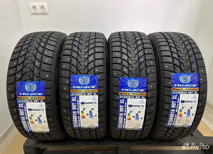 Tri Ace Snow White II 215/60 R16 46T