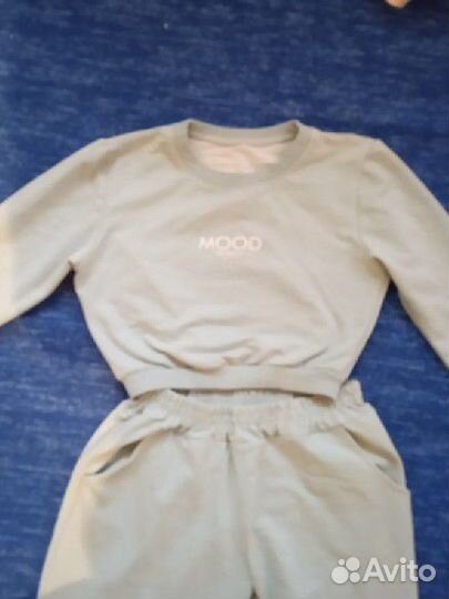 Спортивный костюм женский