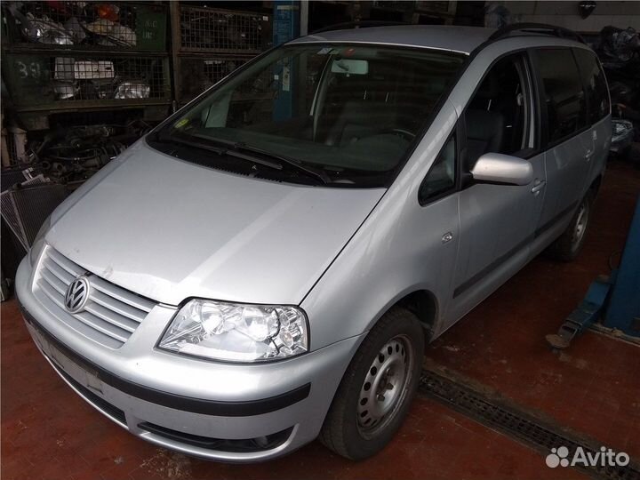 Разбор на запчасти Volkswagen Sharan