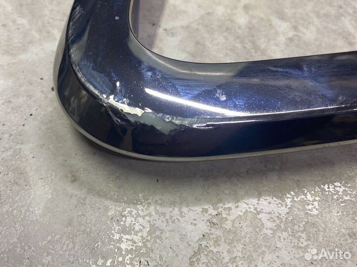 Веста молдинг бампера левый