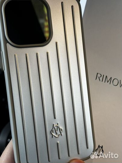 Чехол Rimowa алюминиевый iPhone 15 Pro Max silver