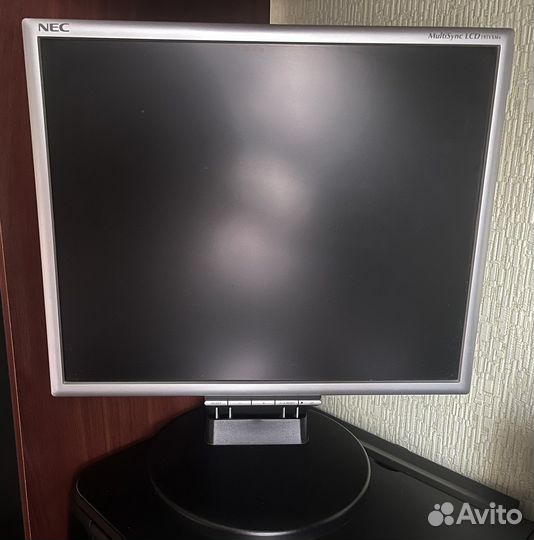 Монитор NEC