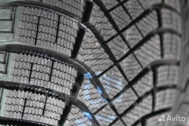 Pirelli Ice Zero FR 225/55 R18