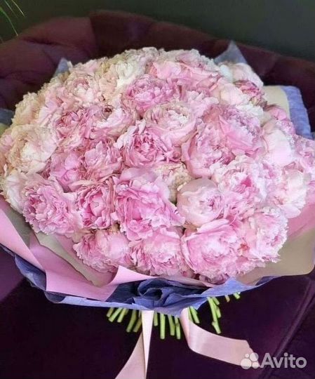 Букет из пионов