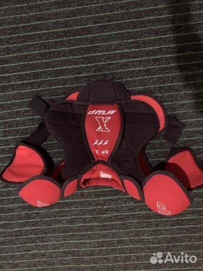 Нагрудник хоккейный MVP