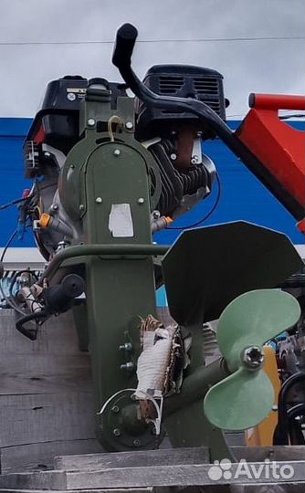 Мотор болотоход лодочный Бурлак 15 л.с