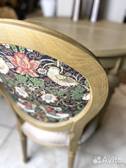 Стулья в гостиную, стулья обеденные, классические