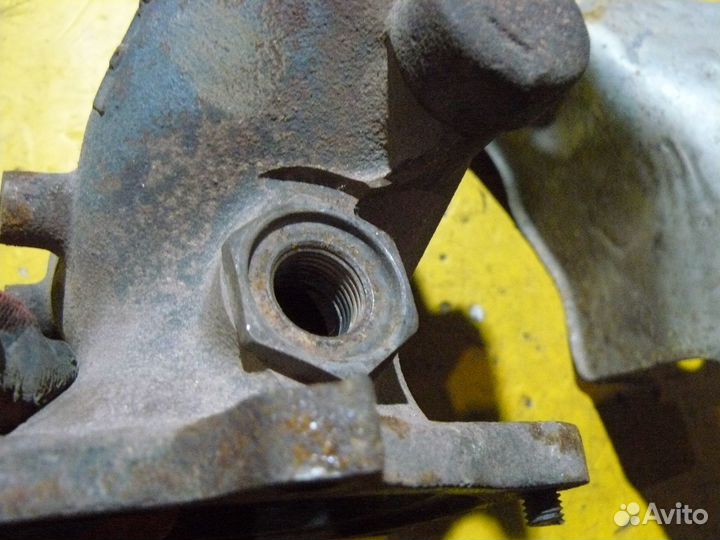 Коллектор выпускной 1,5л Nissan Almera N16 2005г