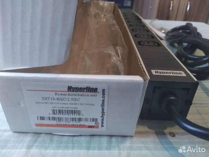 Блок розеток в стойку Hyperline SHT19-8IEC-2.5IEC